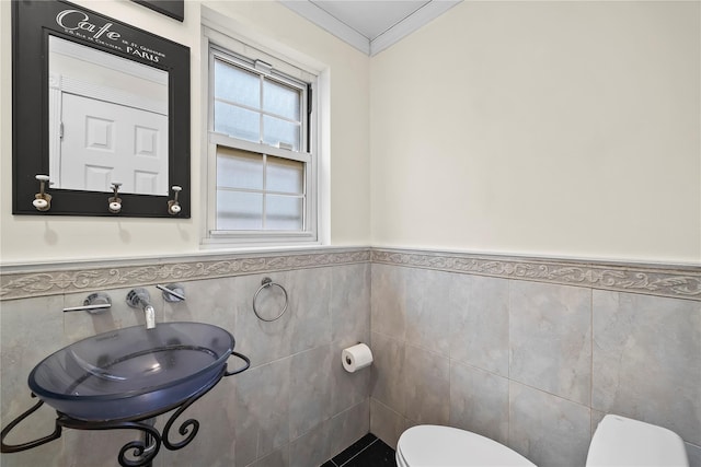 56-06 210th St, Bayside, NY 11364 - photo 16