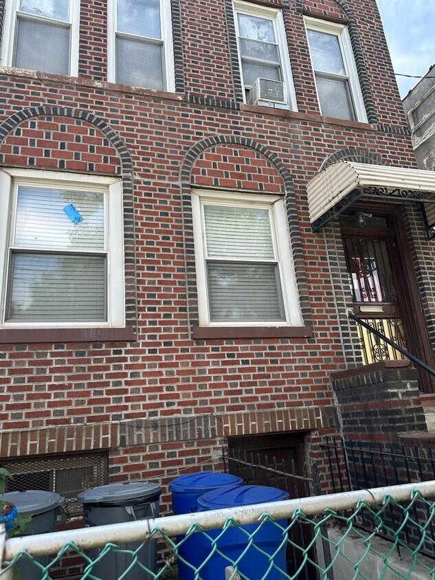 474 Suydam St, Brooklyn, NY 11237 - photo 2