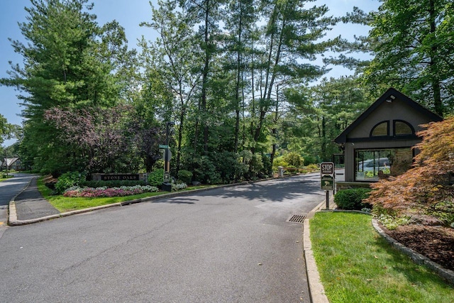 408 Pine Grove Ln, Hartsdale, NY 10530 - photo 27