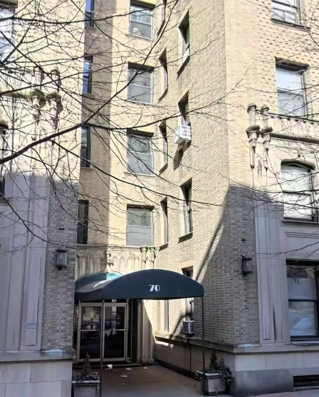 70 Haven Ave Unit 4A, New York Manhattan, NY 10032 - photo 1