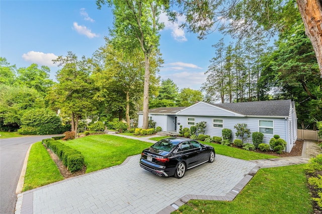 10 Briarfield Dr, Great Neck, NY 11020 - photo 15