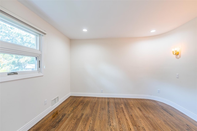 10 Briarfield Dr, Great Neck, NY 11020 - photo 35