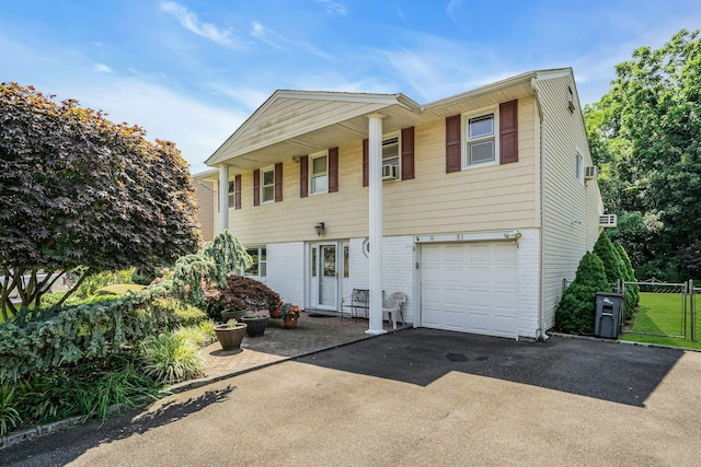 81 Tulipwood Dr, Commack, NY 11725 - photo 3