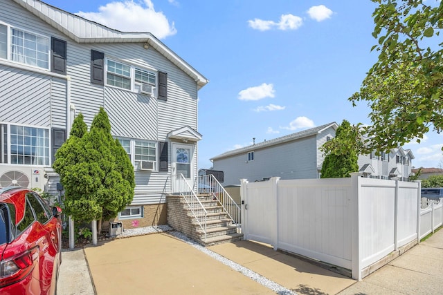 69 Token St, Staten Island, NY 10312 - photo 2
