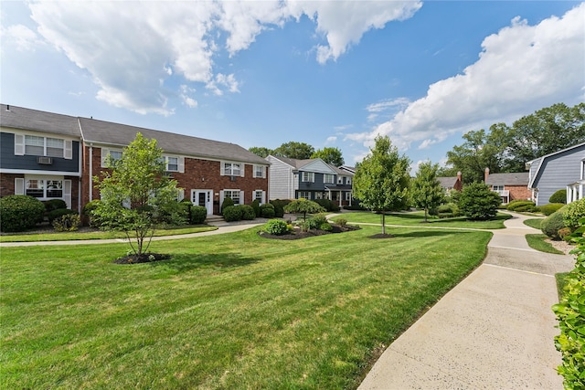 109 Doxbury Ln, Suffern, NY 10901 - photo 1