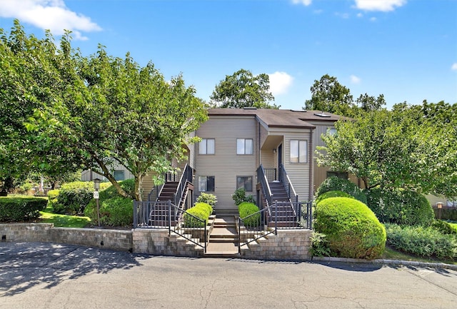 14 Steven Dr Unit 1, Ossining, NY 10562 - photo 1
