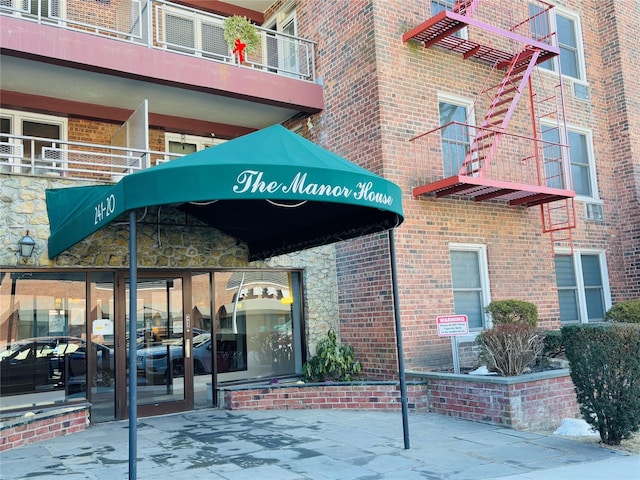241-20 Northern Blvd Unit 2C, Douglaston, NY 11362 - photo 2