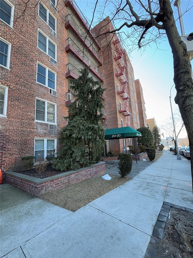 241-20 Northern Blvd Unit 2C, Douglaston, NY 11362 - photo 3