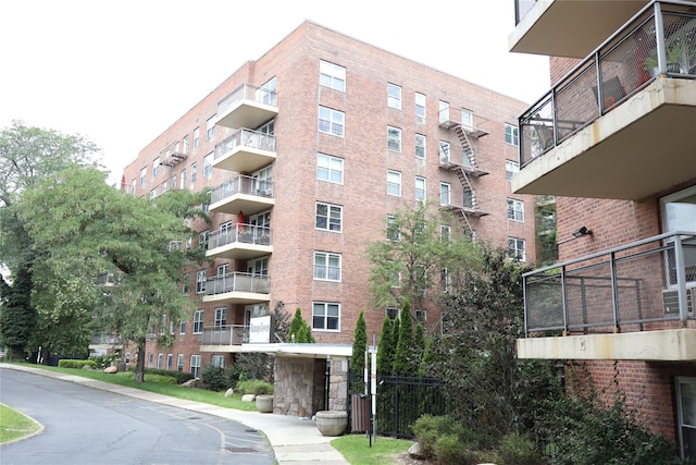 30 S Cole Ave Unit 5H, Spring Valley, NY 10977 - photo 1
