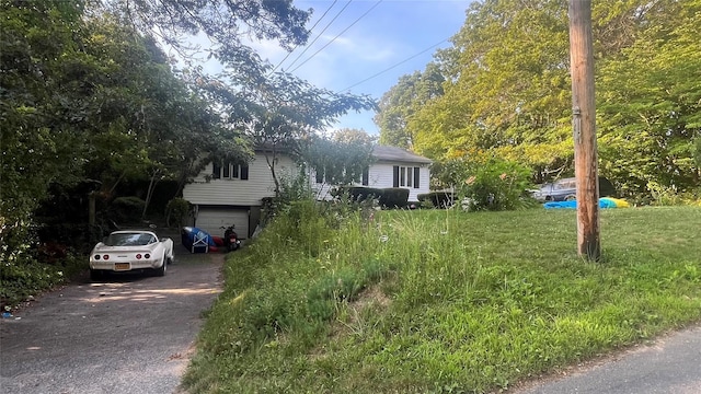 65 Maple Ln, Medford, NY 11763 - photo 1