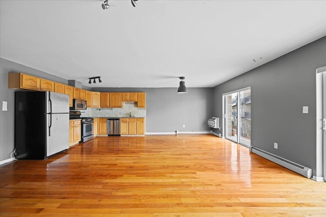 10 Pennyfield Ave Unit 8B, Bronx, NY 10465 - photo 24
