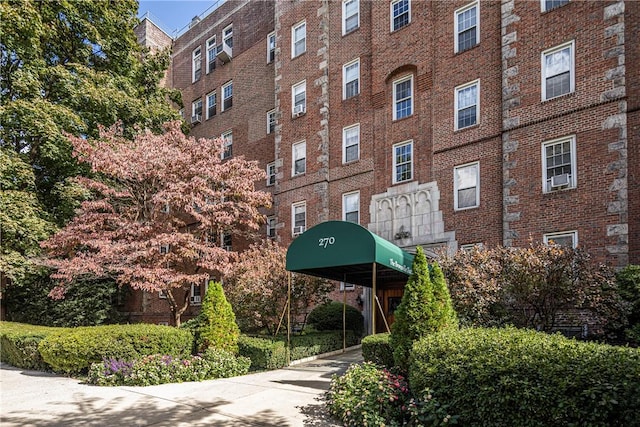 270 Bronxville Rd Unit B63, Bronxville, NY 10708 - photo 1