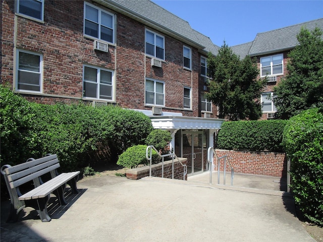 20 Daley Pl Unit 225, Lynbrook, NY 11563 - photo 2