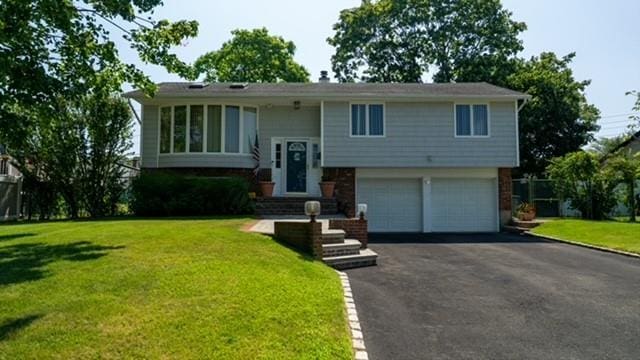 81 Country Village Ln, East Islip, NY 11730 - photo 1