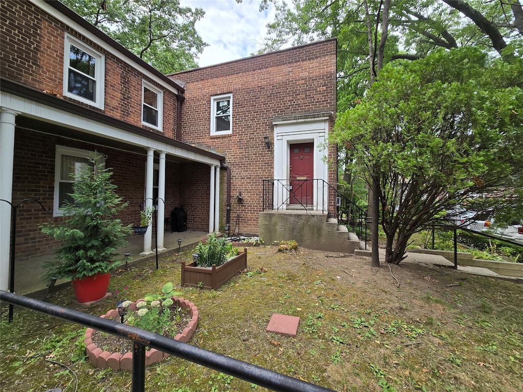 150-14 Geothals Ave Unit 45F, Briarwood, NY 11432 - photo 2
