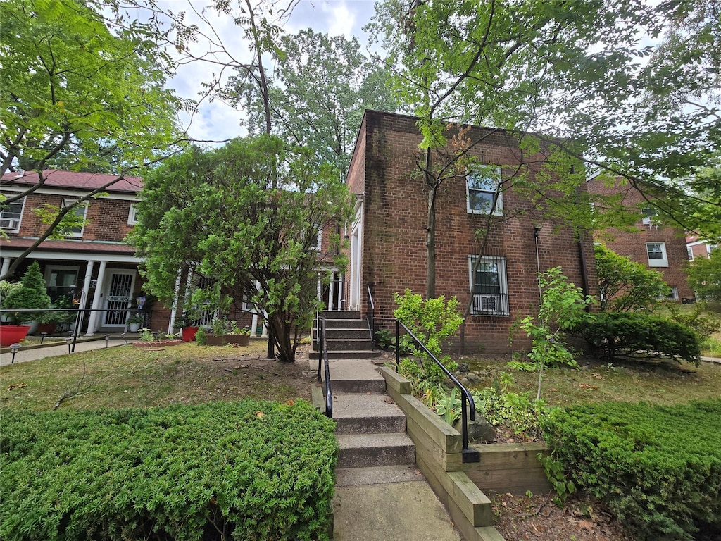 150-14 Geothals Ave Unit 45F, Briarwood, NY 11432 - photo 3