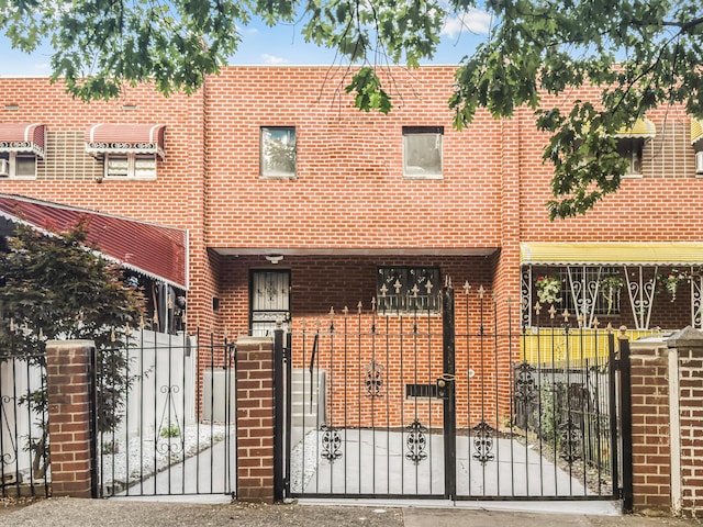 922 Tiffany St, Bronx, NY 10459 - photo 1