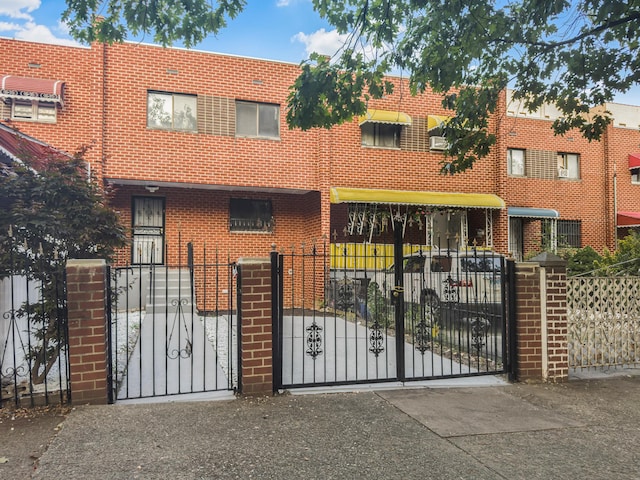 922 Tiffany St, Bronx, NY 10459 - photo 2