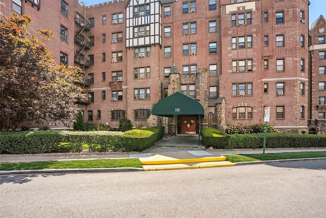 10 Nosband Ave Unit 4F, White Plains, NY 10605 - photo 2