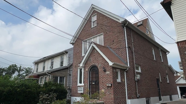 8259 172nd St, Jamaica, NY 11432 - photo 16