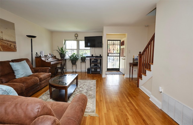 3000 Radcliff Ave, Bronx, NY 10469 - photo 9