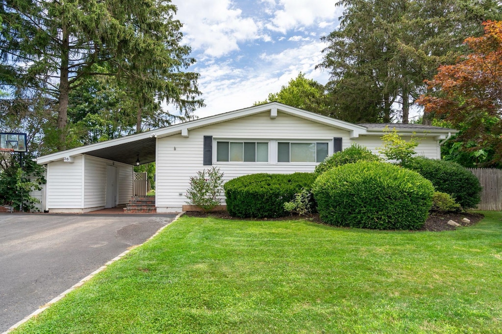 36 Hayrick Ln, Commack, NY 11725 - photo 1