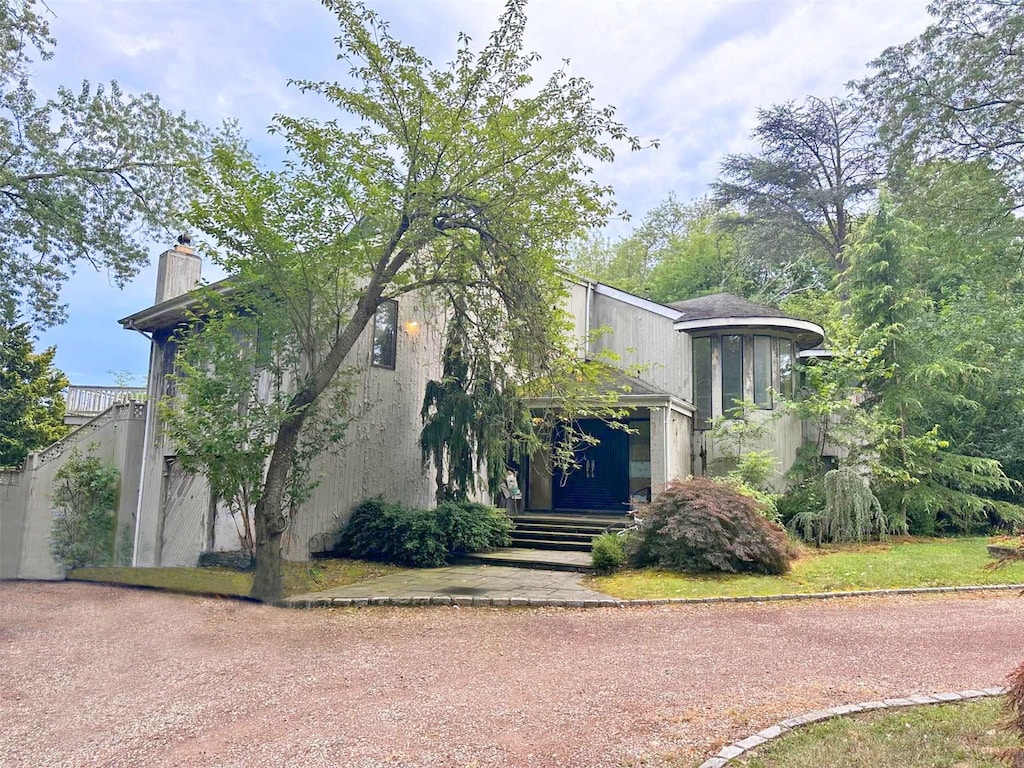 6 Bostwick Ln, Old Westbury, NY 11568 - photo 1