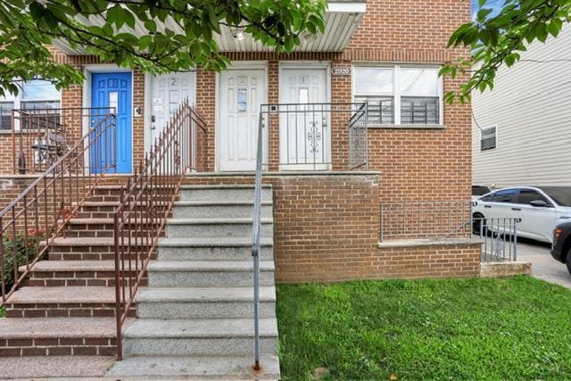 2920 Ely Ave, Bronx, NY 10469 - photo 2
