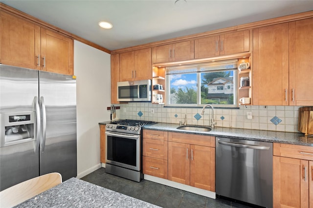 10 Lillian Ln, Plainview, NY 11803 - photo 17