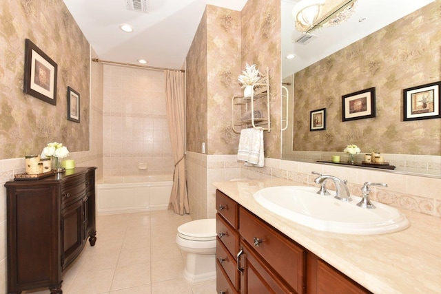 415 Pacing Way, Westbury, NY 11590 - photo 25