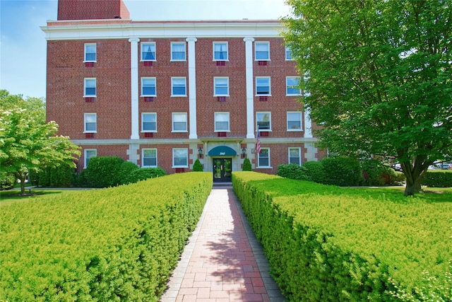 360 Stewart Ave Unit 3B, Garden City, NY 11530 - photo 1