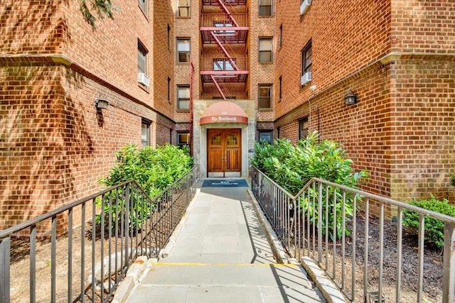 142 Garth Rd Te, Unit Te, Scarsdale, NY 10583 - photo 1