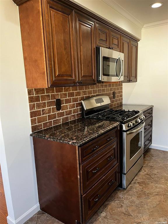61 Andover Dr, Deer Park, NY 11729 - photo 36