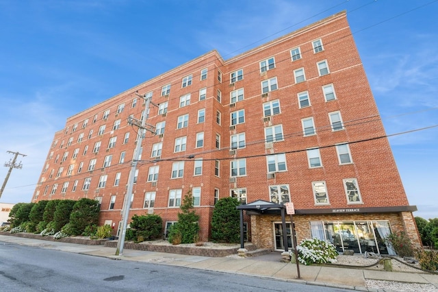 560 W Broadway Unit 1G, Long Beach, NY 11561 - photo 24
