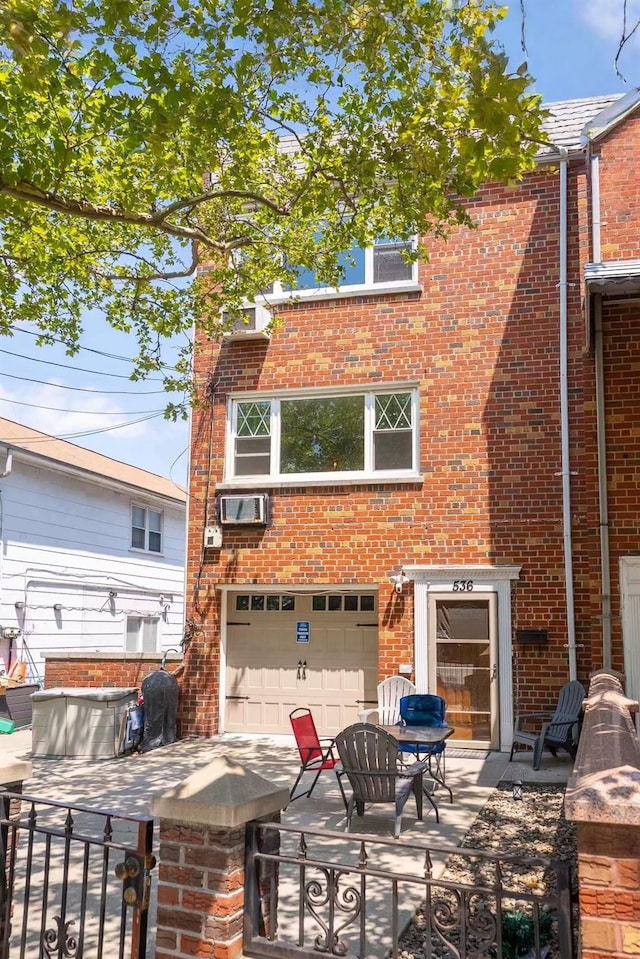 536 Throgs Neck Expy, Bronx, NY 10465 - photo 1