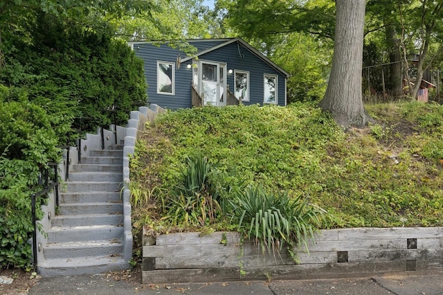 8 Towle Pl, Glen Cove, NY 11542 - photo 2