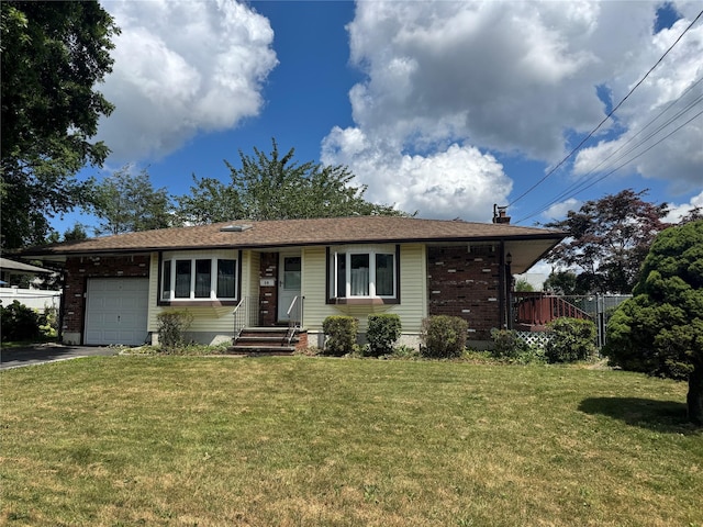 18 Sugarwood Ln, Commack, NY 11725 - photo 1