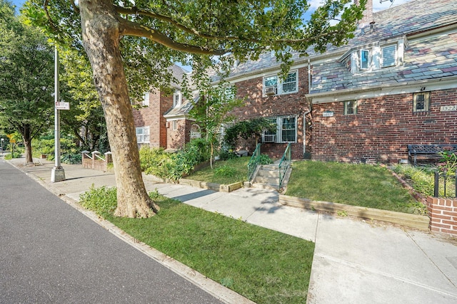 35-24 88th St, Jackson Heights, NY 11372 - photo 3