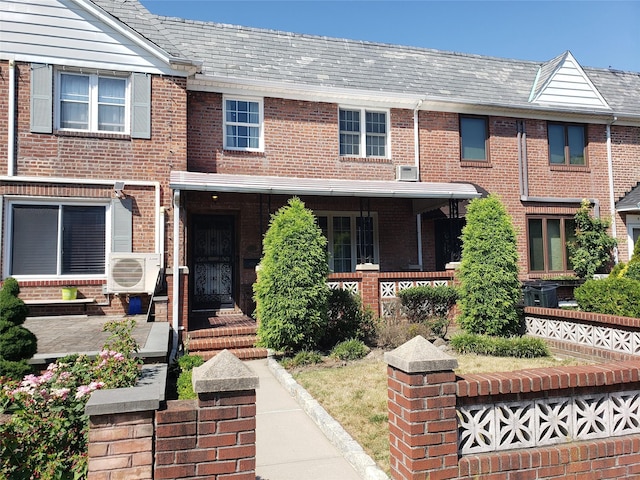 61-16 81st St, Middle Village, NY 11379 - photo 1