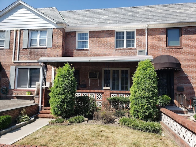 61-16 81st St, Middle Village, NY 11379 - photo 2