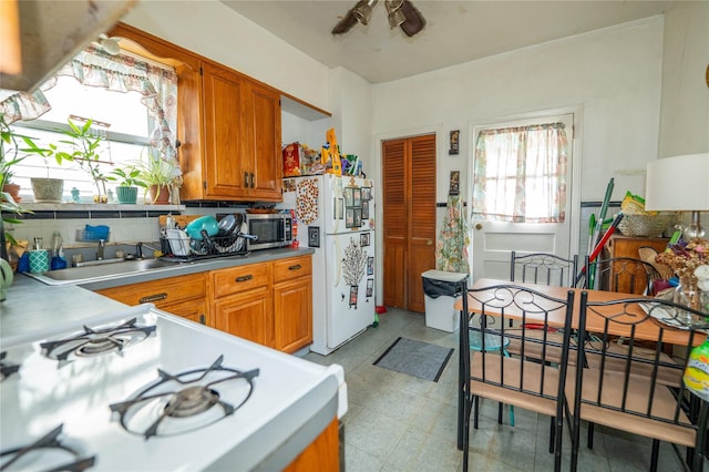 3021 Barkley Ave, Bronx, NY 10465 - photo 25