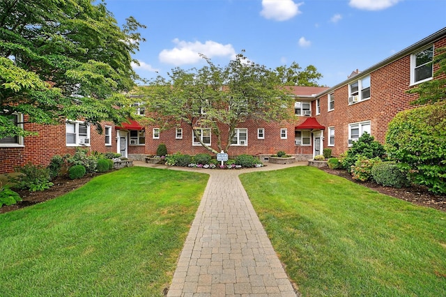 4 Bryant Cres Unit 2N, White Plains, NY 10605 - photo 2