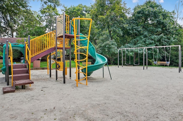 4 Bryant Cres Unit 2N, White Plains, NY 10605 - photo 32