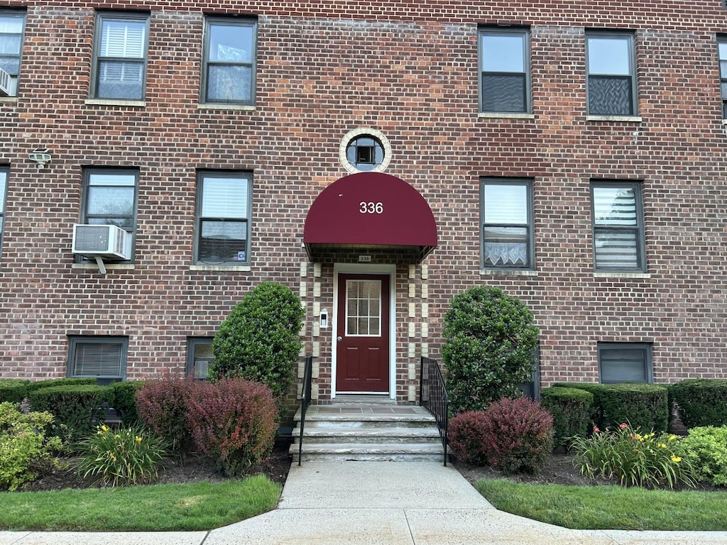 336 Richbell Rd Unit C4, Mamaroneck, NY 10543 - photo 1
