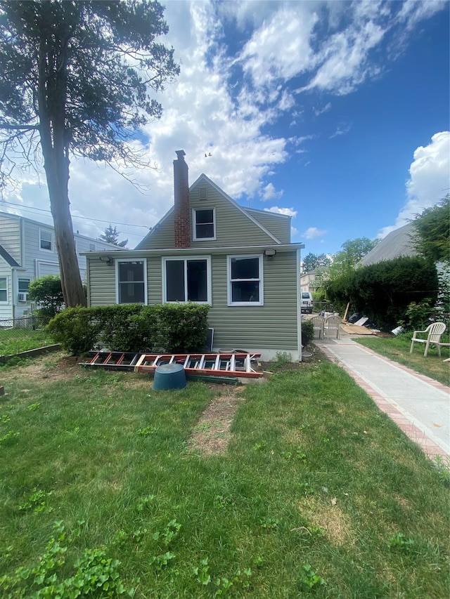 42 Schumacher Dr, New Hyde Park, NY 11040 - photo 2
