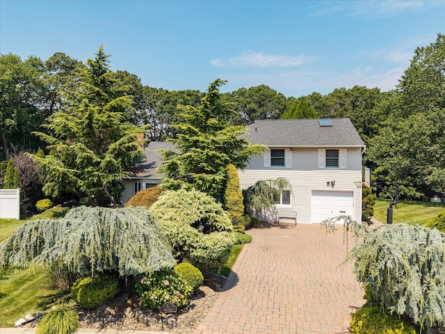 6 Vegas Ct, Plainview, NY 11803 - photo 1