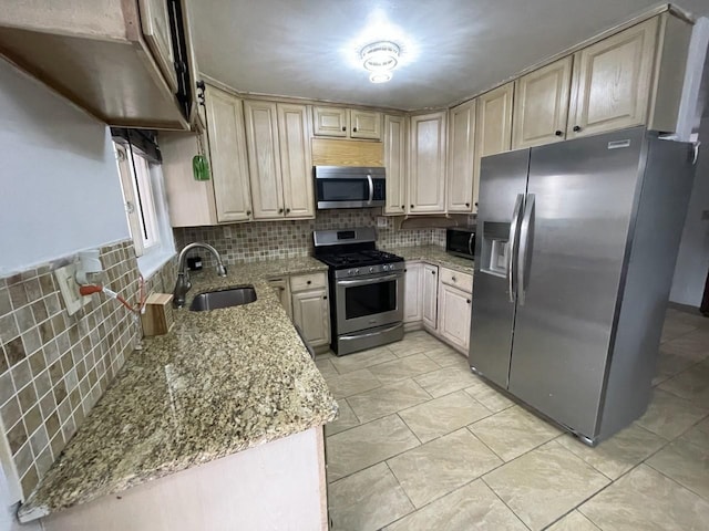 269 Balcom Ave, Bronx, NY 10465 - photo 8