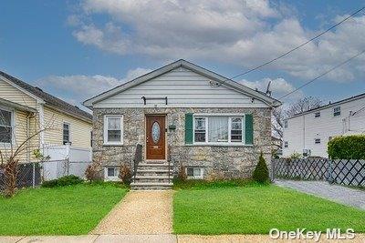 336 Oakley Ave, Elmont, NY 11003 - photo 1