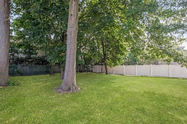 18 Sullivan Rd, Farmingdale, NY 11735 - photo 20