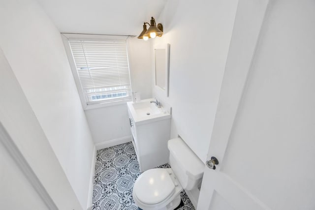 10 Dorothy Ct, Merrick, NY 11566 - photo 22